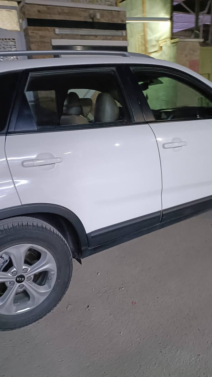 سورنتو خليجي محرك 4  رقم بغداد  دولي جديد 7 راكب 3 قطع تبريد  مكفوله  ماعدا طخه باب الخلفي وشبر صبغ مكاني بغداد للاتصال ***********  كير ومحرك مكفولات عل وضع الشركه
