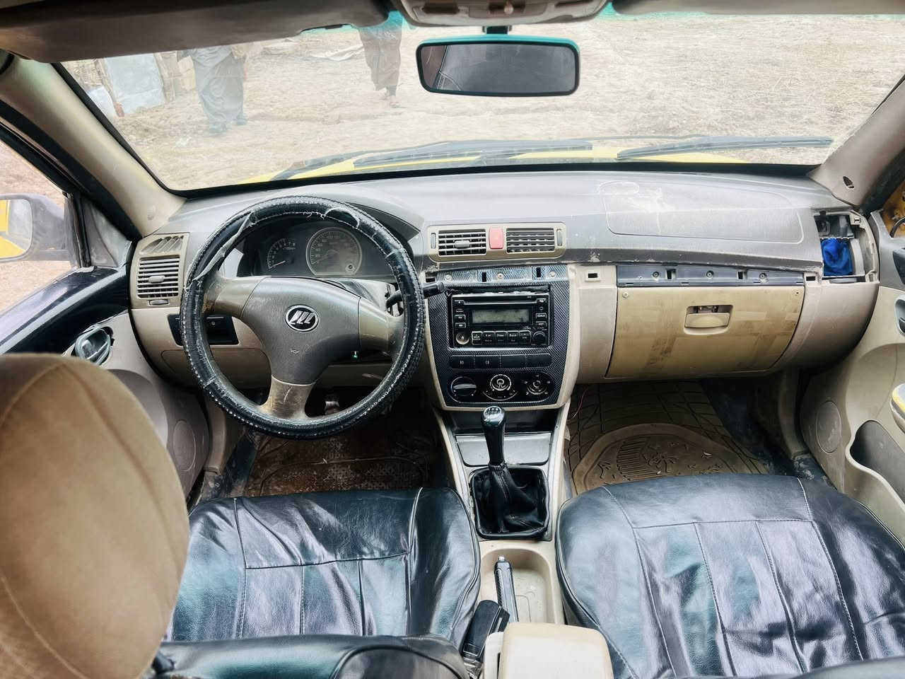 سلام عليكم
للبيع او المراوس
ليفان520 موديل 2010 كير ومكينه خير من الله طخم تاير بلاديه بدون ضربه رقم ديالئ سنويه الئ 2028 السعر 20 وبيه مجال 
العنوان / ديالئ / دلي عباس/ سراجق
رقم / ***********
