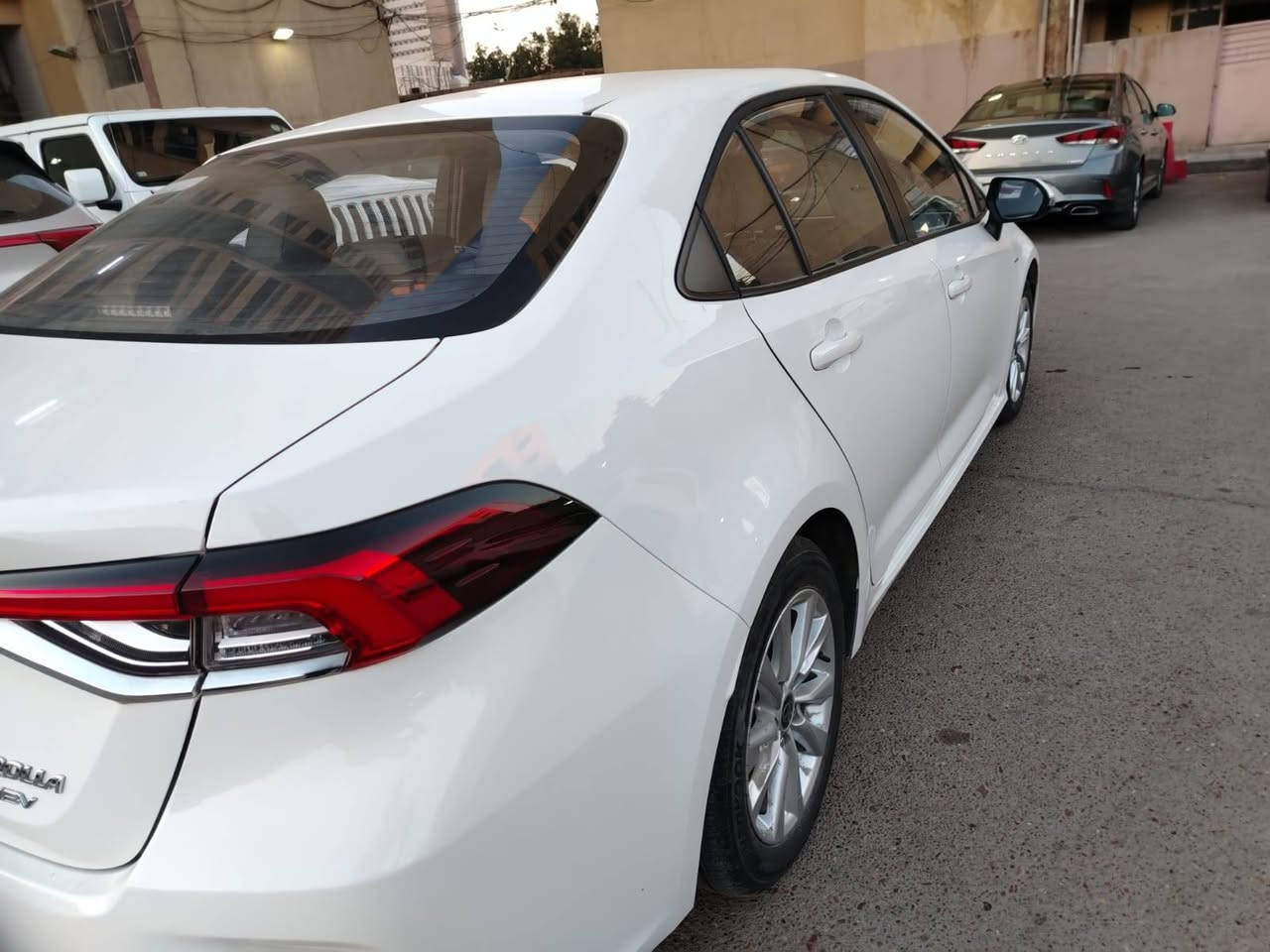 كورولا هايبرد ماشيه ٦٠٠٠ شكل الخليجي مكفوله السعر155التواصل ***********
