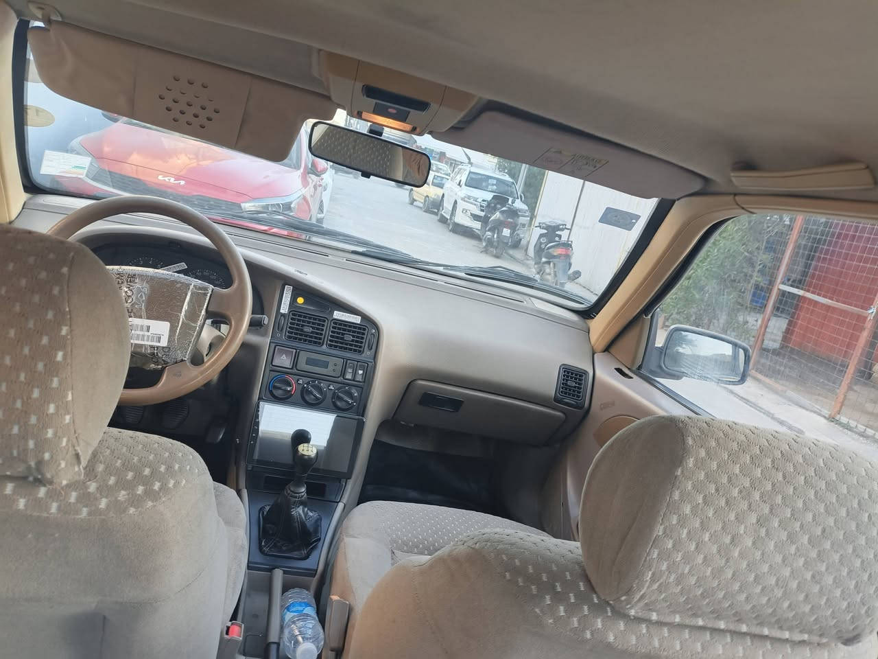 السلام عليكم
بيجو 405 2015 للبيع
بيها حادث موضح بصور
البور بي مشكلة 
السعر 37$ وبيها مجال
العنوان بغداد الامين الثانيه
رقم ***********
