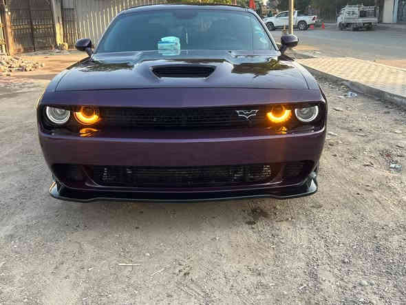 دوج تشالنجر موديل 2022  5.7. R/T كير عادي 

ماشيه38  الف ميل
سسبنشن كامل srt
اكسل +كير وكلج srt 
هدرز srt +شوته موبار رياضيه
راديتر srt +دبل مروحه +ولف حماوه ريسنك 82
دوس جانبيه ولحيه اماميه ودفيوزر بيانو بلاك
اويل كاج كوستم بنفس لون السياره 
مواصفات نص فول -شاشه وسط
حادث جاملغات الاماميه صبغ والبنيد بي بارد 
بدون ايرباك 
صور الحادث مرفوقه بلمنشور
السعر ١٩٠ 
مكاني بغداد 
***********
