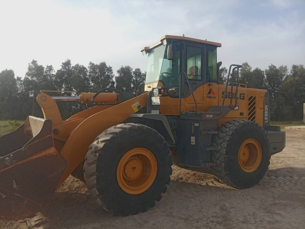 ؛ شفل نوع ال جي ٥٣ موديل ٢٠١٠ رقم ذيقار ألماني؛ شركه درب البحار ***********
