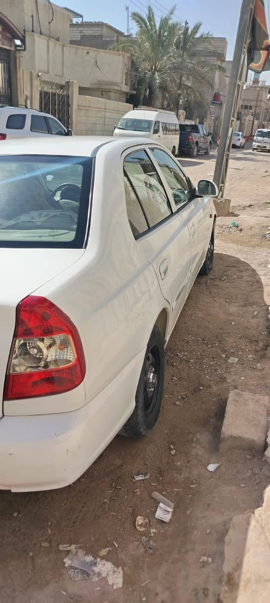 السلام عليك من رخصة الادمن هونداي فيرنا موديل 2011مصبوقه جماليه بسمي سنويه لل27 هزه جديده رقم دولي بصره سياره جاهزة حداده كهرباء تبريد گير  محرك  مكان البصره الزبير تلفون ***********  سعر 66
