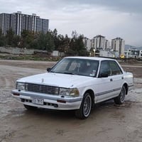 سيدان • اوتوماتيك • موديل ١٩٩٠