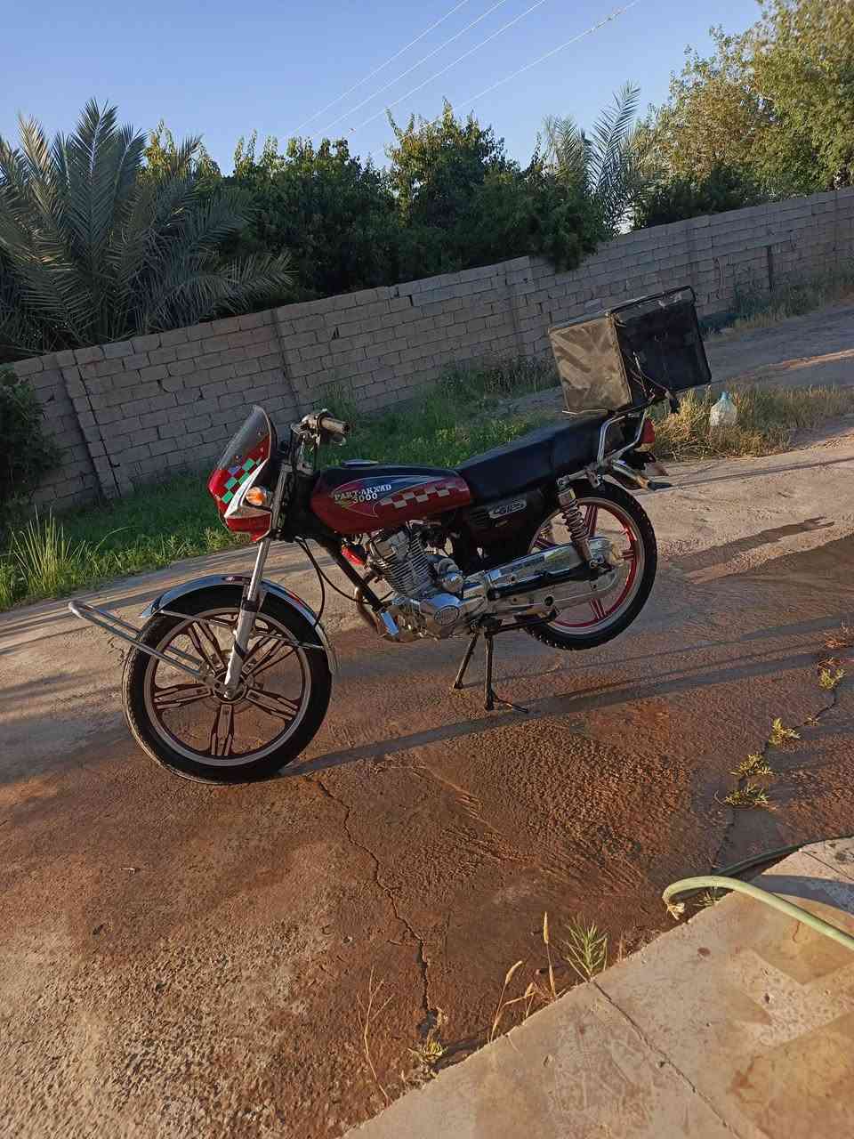دراجه بارت عيتاني 5 كير محرك مفتوح نشاط فول كهربائيّة دشبول شغال محرك ناعم دراجه كلشي مانقصها جاهزه سعر 280 بي مجال بصيط الشراي مكاني بيجي ويرهم مراوس حسب قناعه ***********
