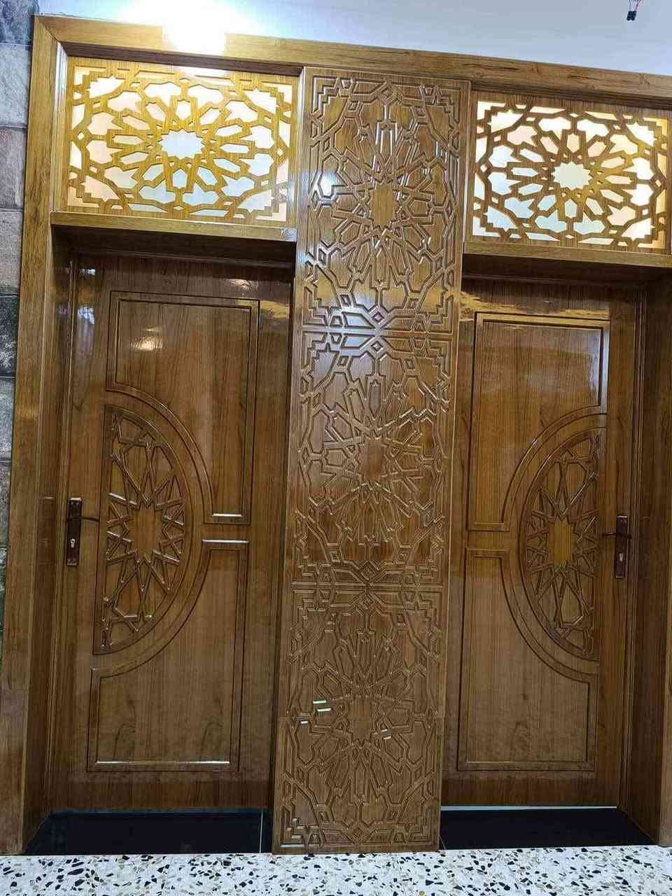 #عاجــــــــــــــل #عاجــــــــــــــل 
ابواب تزكام درجه اولى نقشه وساده 
ويوجد ابواب دبل معاكس 8ملم 
وكذلك ابواب 5ملم 
العنوان ميسان سوق النجارين 
***********
