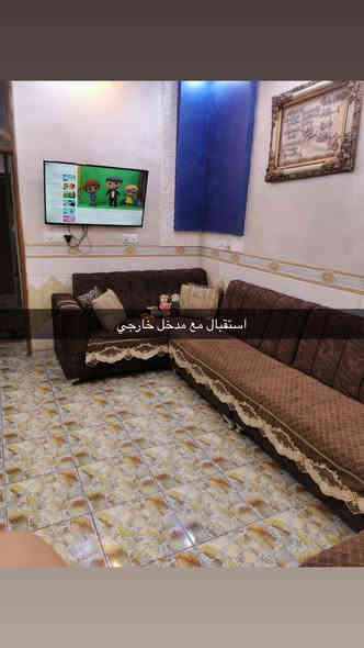 السلام عليكم (***********) بي واتساب والماسنجر مفتوح 
للبيع ٧٠متر الزعفرانيه نهايه الاربع شوارع مباشره خلف كراره عل شارع العام العريض التجاري
طابو صرف زراعي وكاله ام الصوره باسمي بيت كامل متكامل مدخلين استقبال
 مطبخ حولي درجه (اي صاله صغيره )
غرفه نوم كبيره 
بيتونه 
صطحين ومطبك ايزو كام 
بناء طابوك كله ملبوخ
