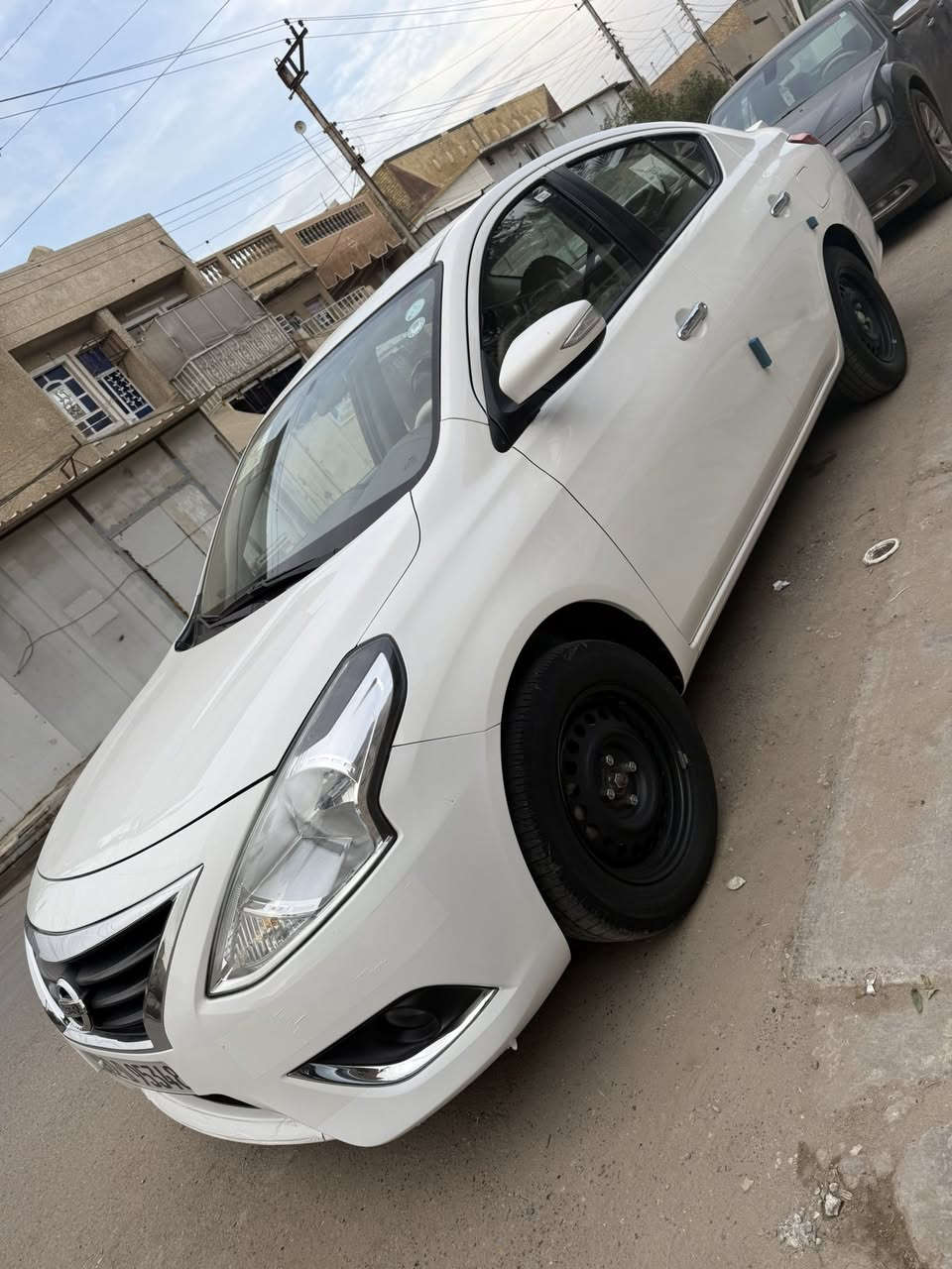 السلام عليكم للبيع نيسان صني موديل 2024 فول مواصفات جام كهرباي تبريد قطعتين رقم اربيل بسم شركه تريد تحويل وكاله مجاني بيها شخط بل دوسه ماشيه 60 سياره جاهزه مدرشمه سعرها 120 ورقه مكاني بغداد حي البنوك الاستفسار ***********
