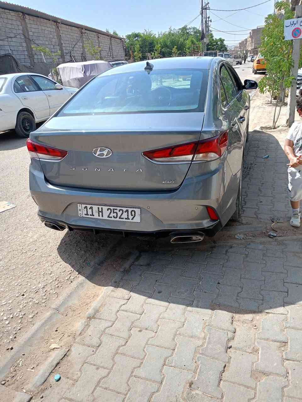السلام عليكم سوناتا موديل 18  أمريكي بدون ايرباك بيهه بس البنيد ربع صبغ جاهزه من كلشي  فول مواصفات 
رقم بغداد دولي مشروع وطني السيارة بالكوفه
رقم تلفون 📱 ***********
