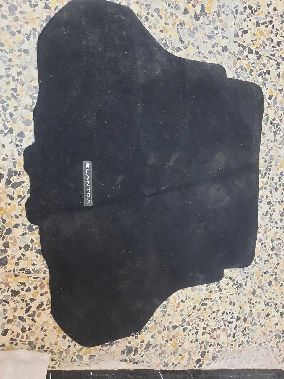 منفاخ أمريكي اصلي سعر الواحد ٥٠ الف
فرشه صندوق النترا موديل ٢٠٢١ لا ٢٠٢٥ السعر ٥٠ الف 
 عنوان بغداد بلديات رقم الهاتف ***********
