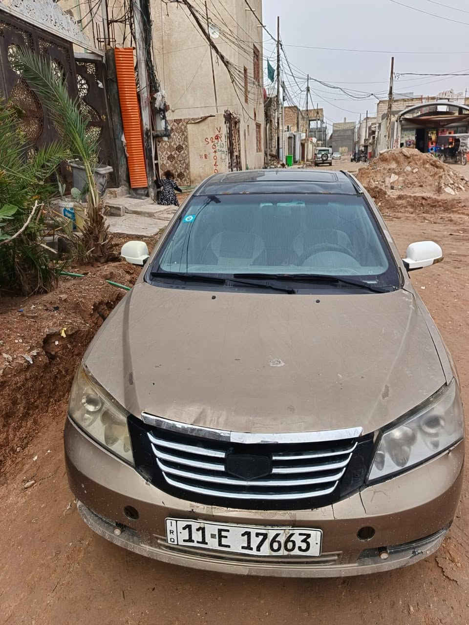 السلام عليكم ورحمة الله وبركاتة
سي 7 امكراند صيني محرك كير بلادي بيهه طخات بسيطه رقم انكليزي بغداد كهربائية شغاله مديل 2013 تبريد  شغال كاميرا شاشه السيارة جاهزه الحمدلله عوزه تلحيضات بسيطه سعر 40 ورقه مكان السيارة النجف الاشرف ***********
