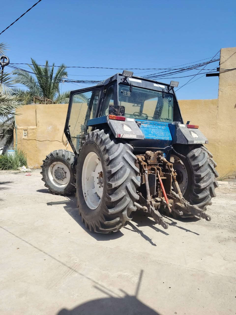 سلام عليكم مكينه فيات حجم 180فول عادي  اكسن بارز مكينه منفيس جاي نمشي ب معاملتهه  مكينه نضيفه مراوس  ب فيات 140 نضيفه
*********** واتساب 👉
