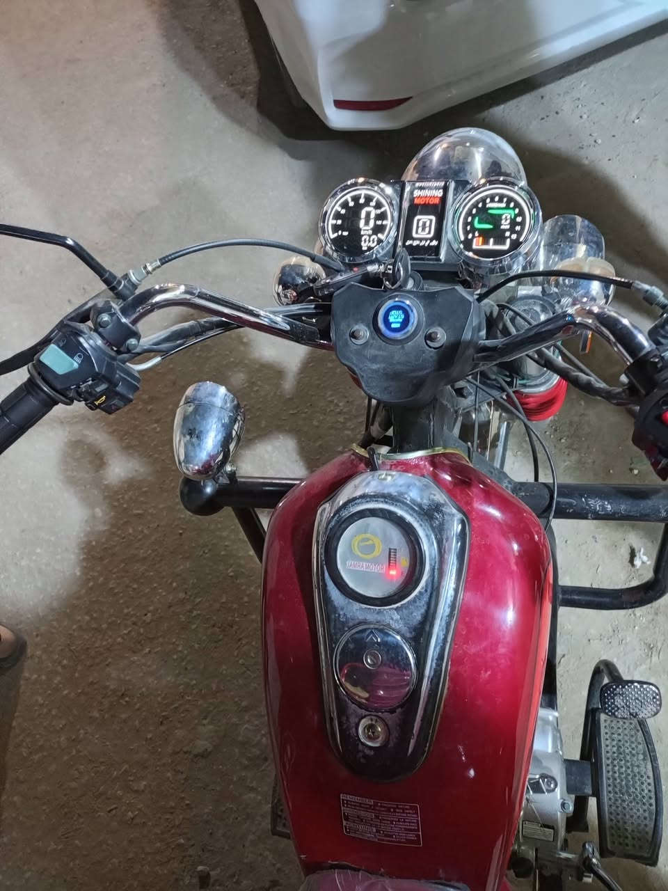 جمره موديل 2023 رقم نكليزي مداورة ثاني يوم  درجه نضيفه ماعايزه كلشي ***********
