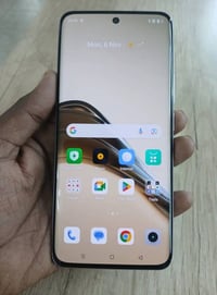 ريلمي ١٣ برو بلص • بطارية ٥٢٠٠ • شحن ٨٠ واط