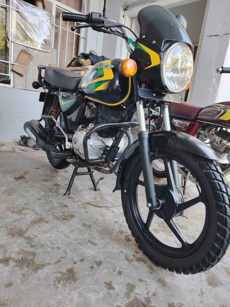 سلام عليكم دراجات للبيع رقم وسنويه 
تايكر موديل 2023محدثه 2025 
ول بوكسر 23 بيهة خيط تبخير مكاين ماملعوب بيهن سعر البوكسر ب2و 100وبيهة مجال ول تايكر مليون وربع وبي مجال مكاني بعقوبة تقاطع السادة 
***********
