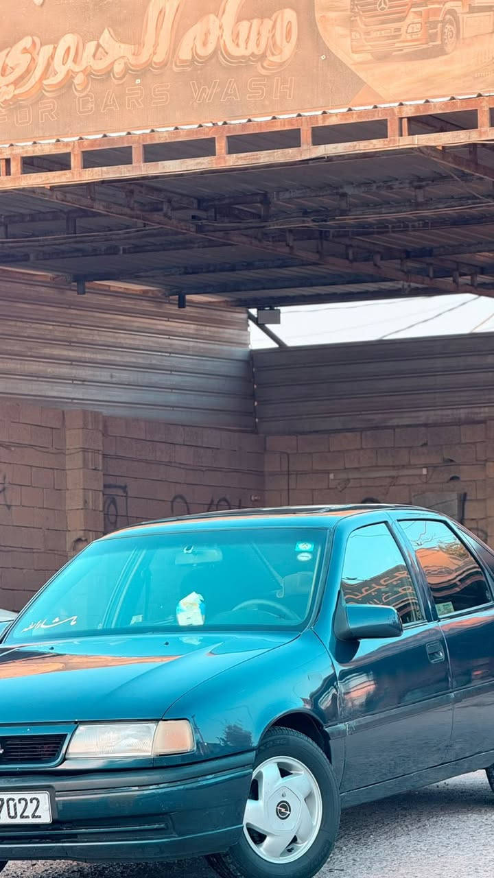 سياره أوبل فكتره محرك ١٦ موديل ٩٠ محدث ٩٥ سنويه مالتها ل ٣٠ بأسمي 
رقم كركوك ألماني ماعليها اي غرامه  
سعر ٤٣ ورقه وبيها مجال 
***********
