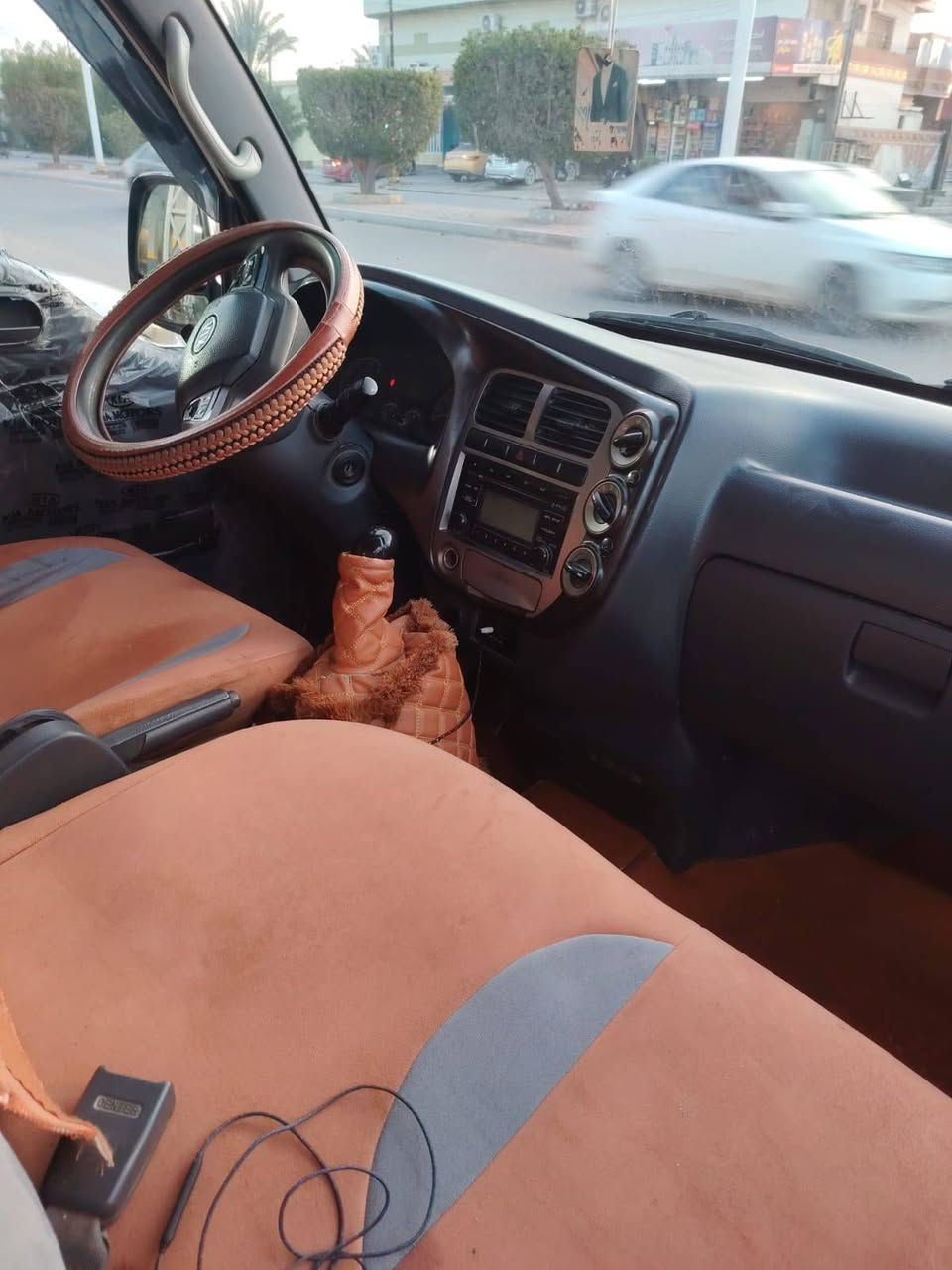 للبيع كياحمل موديل 2013سياره مكفوله كفاله عامه بيهه صبغ بل دوسات وبل بدي بس سياره متعوب عليهه وبعداحله منل صورسعر110عنوان فلوجه رقم صاحب سياره***********
