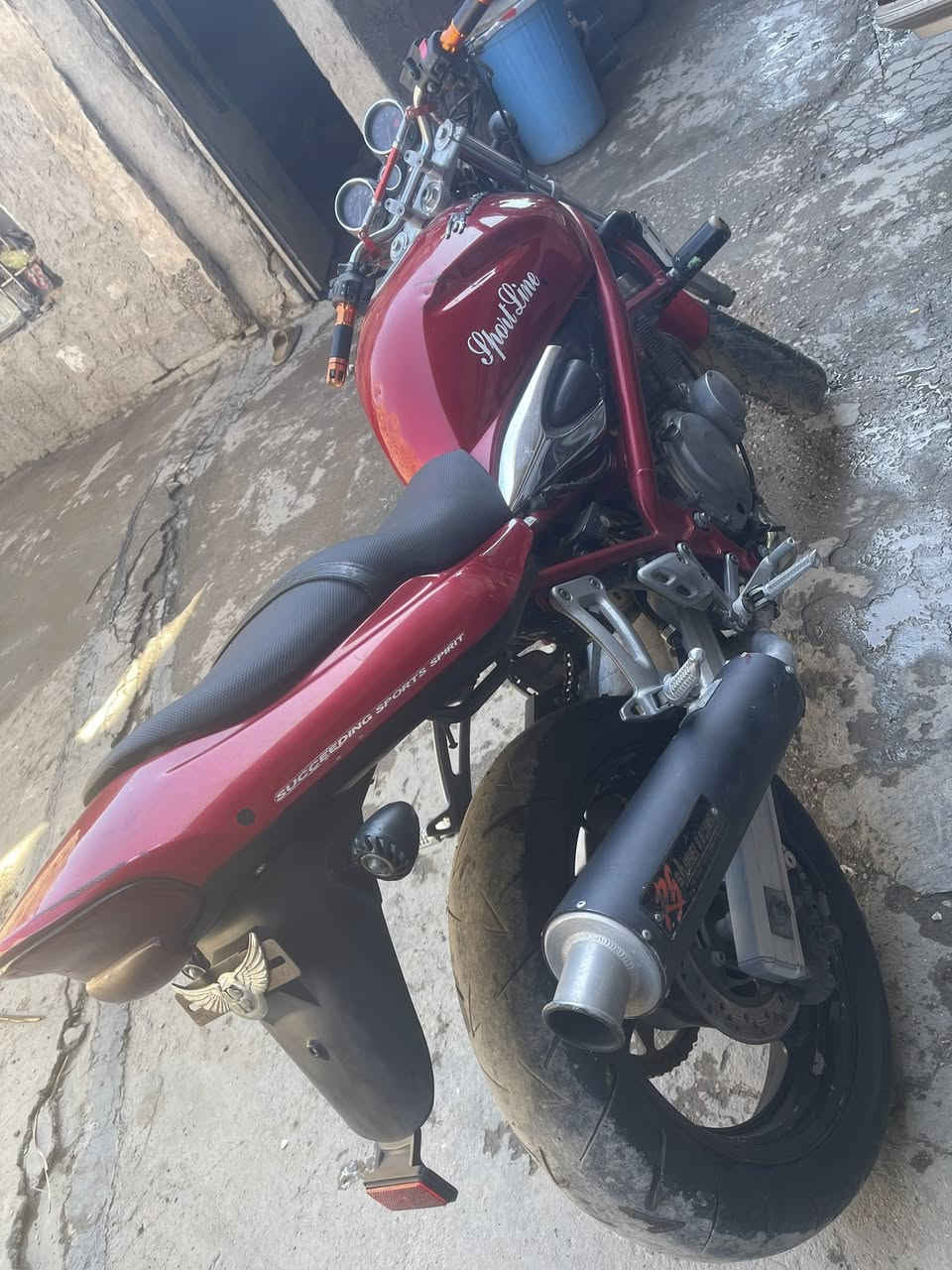 سلام عليكم دراجة سازركي باندة ربع الدراجة مكفولة كفالة عامة للبيع مكاني بغداد الشعلة رايدهة اب 1200 رقمي واتساب ***********
