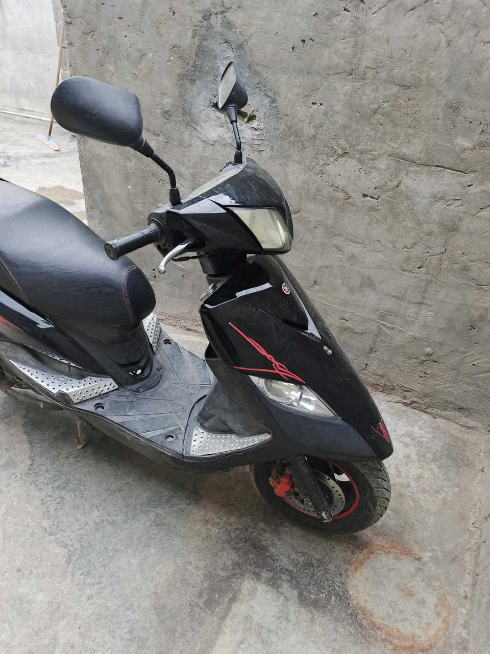 سلام عليكم البيع كفاله عامه دراجه جديده لبياع  المعالف ***********
