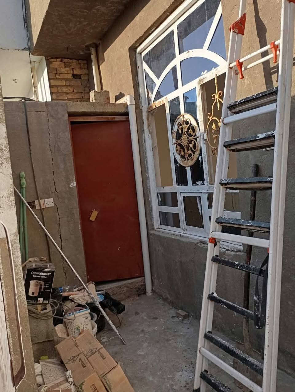 السلام عليكم بيت للبيع في المصابيح❗
مقابيل مدرسة المصابيح الاهلية متوفر كل الخدمات 
للاستفسار الاتصال على الارقام التالـية: 
***********
***********
