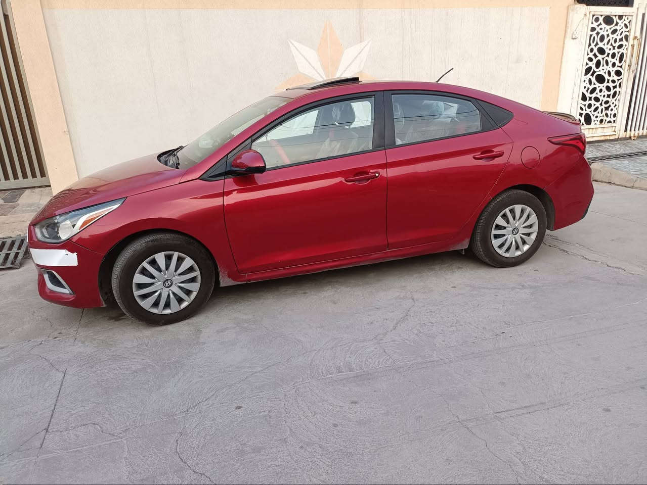سلام عليكم
للبيع ومراوس حسب القناعه
 حسب قناعة ✅
اكسنت وراد كندي  
-موديل- 2020
ماشي السيارة🚗 97ميل - السياره تحسب بل ميل مو كيلو 
محرك 16دوش ...
ملاحظه
 /بيها 4قطع بدون دواخل 
ربع باب خلف سايق
ربع باب سايق
جاملغ تبديل
نصف بونيد
(شاشه ،كامره دواره 180،بلوثوت ،اواكس ،مانع انزلاق،تثبيث السرعة ،تحكم استيرن )

تايرات جديده ♦️...
وسنويه جديده 2027✅
وهزة جديده هم 
سيارة 🚗حيل نظيف مابي صرف دينار
وبيها دفتر بنزين 🪷
مكاني كركوك مراوس حسب قناعه
السعر🚗 117 وبي مجال بسيط


**إذا كنت صاحب هذا الإعلان وتريد حذفه لأي سبب، رجاءا أرسل رسالة إلى الدعم الفني**
