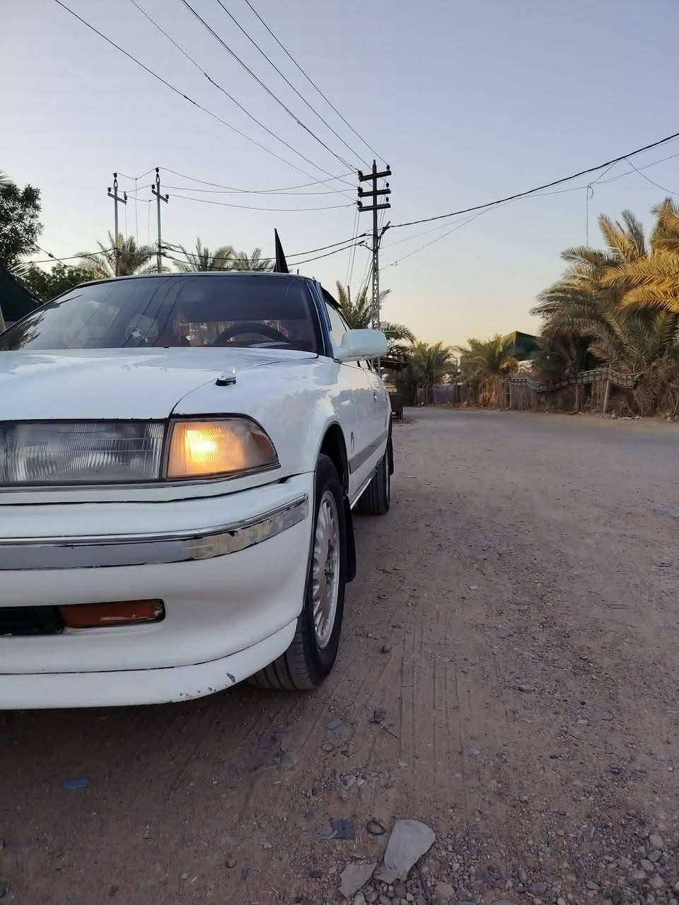 مارك موديل 91
كفاله السياره من الكص ولعيب الشرعي
بيه طخه اصغيه بل جاملغ الخلفي 
سعر 40
وبيه مجال حك الجيه 
مكلف بل نشر
***********
