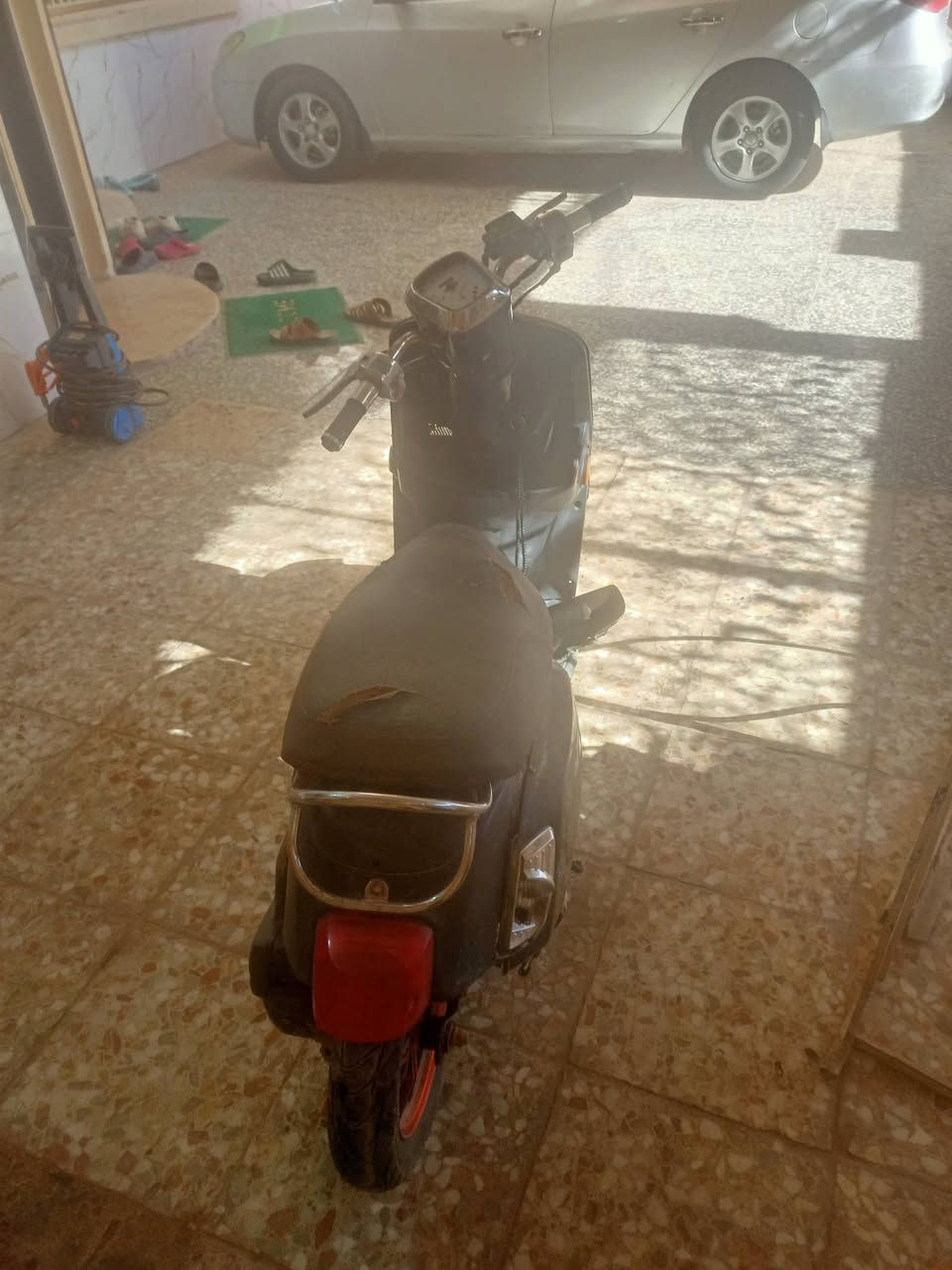 السلام عليكم عندي دراجه بوليس صيني مصطره أريد ابيعهه كاطعه نار فقط الدراجه كامله كفراتهه الدراجه بس كاطعه نار. للبيع 200 وبيه مجال حك الجيه مكان بغداد البلديات    حتلو امرواوس عادي.  رقم ***********
