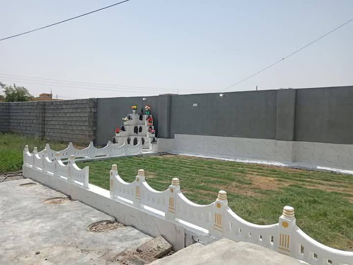 السلام عليكم 
قوالب حدائق غير مستخدم طول 60ارتفاع 45
سعر القالب 35وبي مجال مكان الشرقاط الايسر قريه عويجله 
***********
