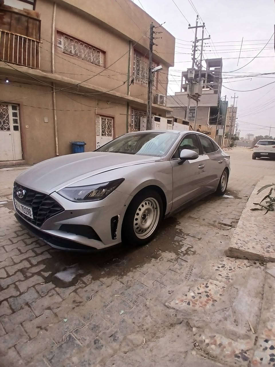 سلام عليكم مرخصه الادمن
سوناتا 2021 رقم كربلاء للبيع 
سنويه لل30
ماشيه ٥٩الف حقيقي سياره نضيفه واحلا من صوره بيع فقط 
سونار مرفق بالمنشور 
السعر 147 وبيها مجال مكاني كربلاء 
***********
