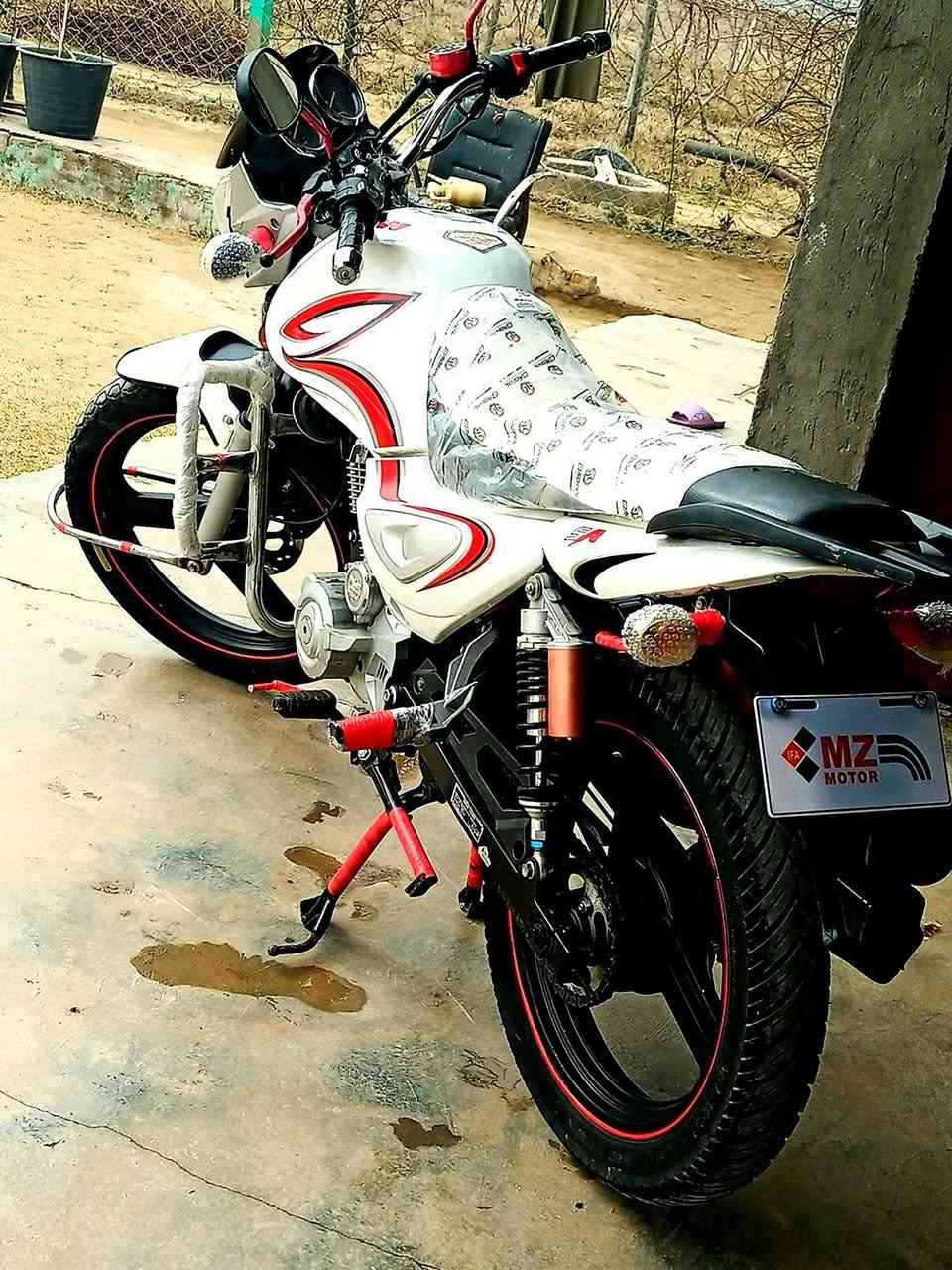 للبيع موديل 20 محرك 150 بلادي ما ناقصك كل شيء احلى من الصوره السعر 900 رقم تلفوني ***********
