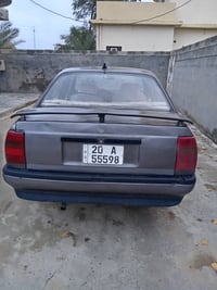 اوبل اوميكا • رقم انكليزي • محرك جديد