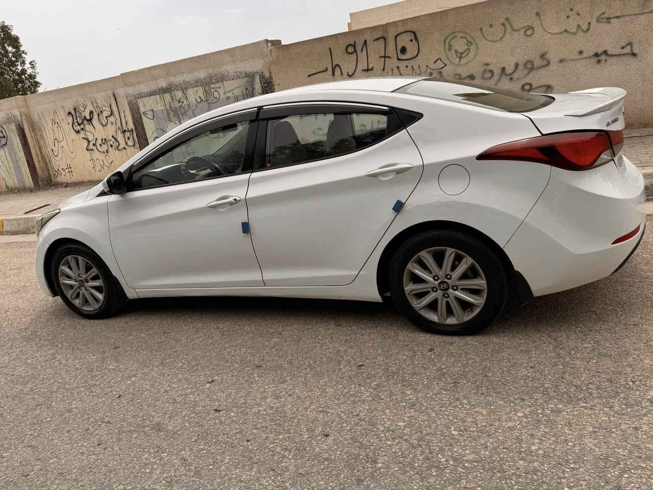 سلام عليكم 
النترا2016خليجي
سوناره موجود بالمنشور
محرك1800
فول مواصفات 
كربلاء حي العامل 
السعر١٢٠
***********

