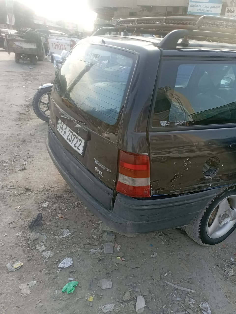 السلام عليكم  من رخصت الادمن سياره اوبل استره موديل 96 كفاله شواصي وتيرات جدد وباتري وكشنات نظيفه كهربيائيات شغاله كير مكفول بس المكينه كايمه سياره حلوه مصبوغه عام الجماليه والسعر 28وبيه مجال سنويه ل30 الرقم قادسيه باسمي بابل وشكرا***********
