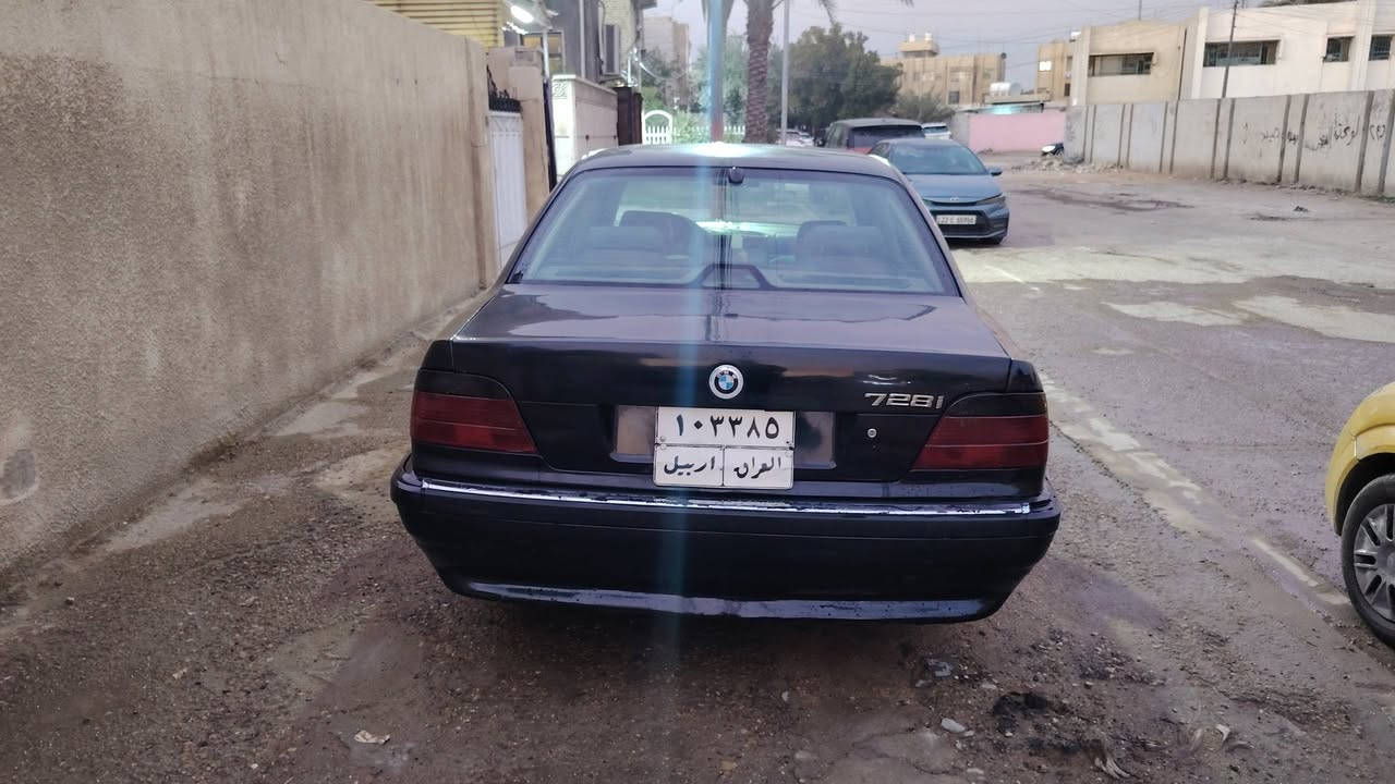 السلام عليكم
كاسحة 728 رقم أربيل موديل
للمراوس بتكسي
***********
 مكاني بغداد أو كركوك
