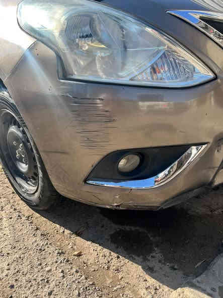 السلام عليكم .. نيسان صني للبيع موديل 20 ماشية 91 الف  
كير ومكينة مكفولات بيها كم قطعة بارد و طخات و رصعية خفيفة بالباب الخلفية مال سايق .. رقمها بغداد و تحويل مباشر ، السعر 110 للتواصل على الخاص او واتساب ***********
