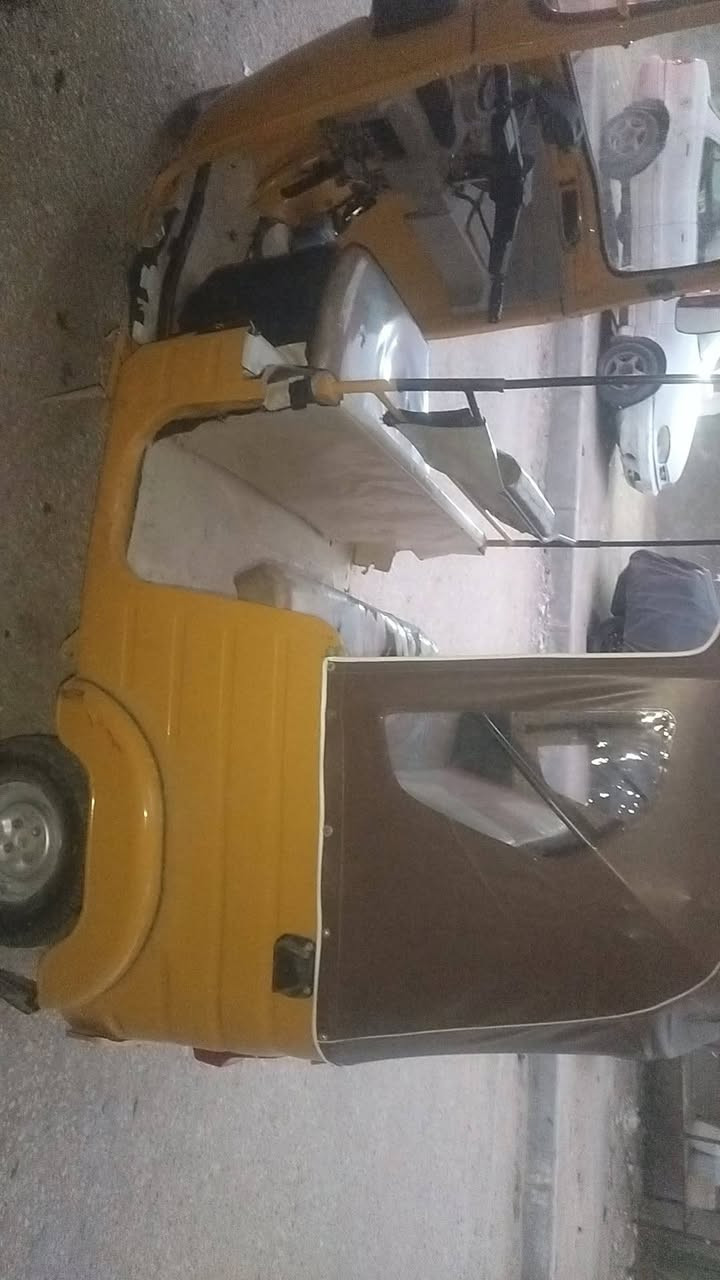 سلام عليكم  تكتك للبيع مديل 20 رقم وسنويه  مداور  ثاني يوم  تكتك حلوه كبل للشارع  مكان  كربلاء حي العسكري  السعر 5700 وبيه مجال قليل  ما اجاوب  خاص  هاذه رقمي ودك علي ***********
