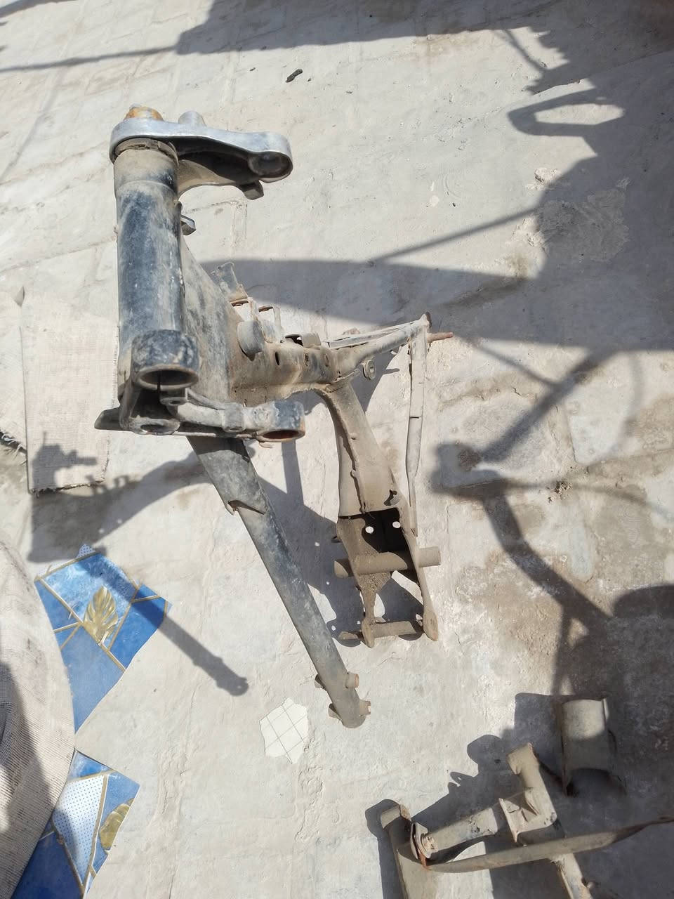 سلام عليكم  شاصي كلك لبيع ب 50 وبي مجال رقم *********** وبي واتساب
