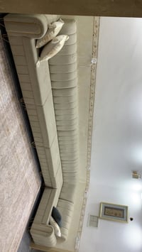 كنب • صالون