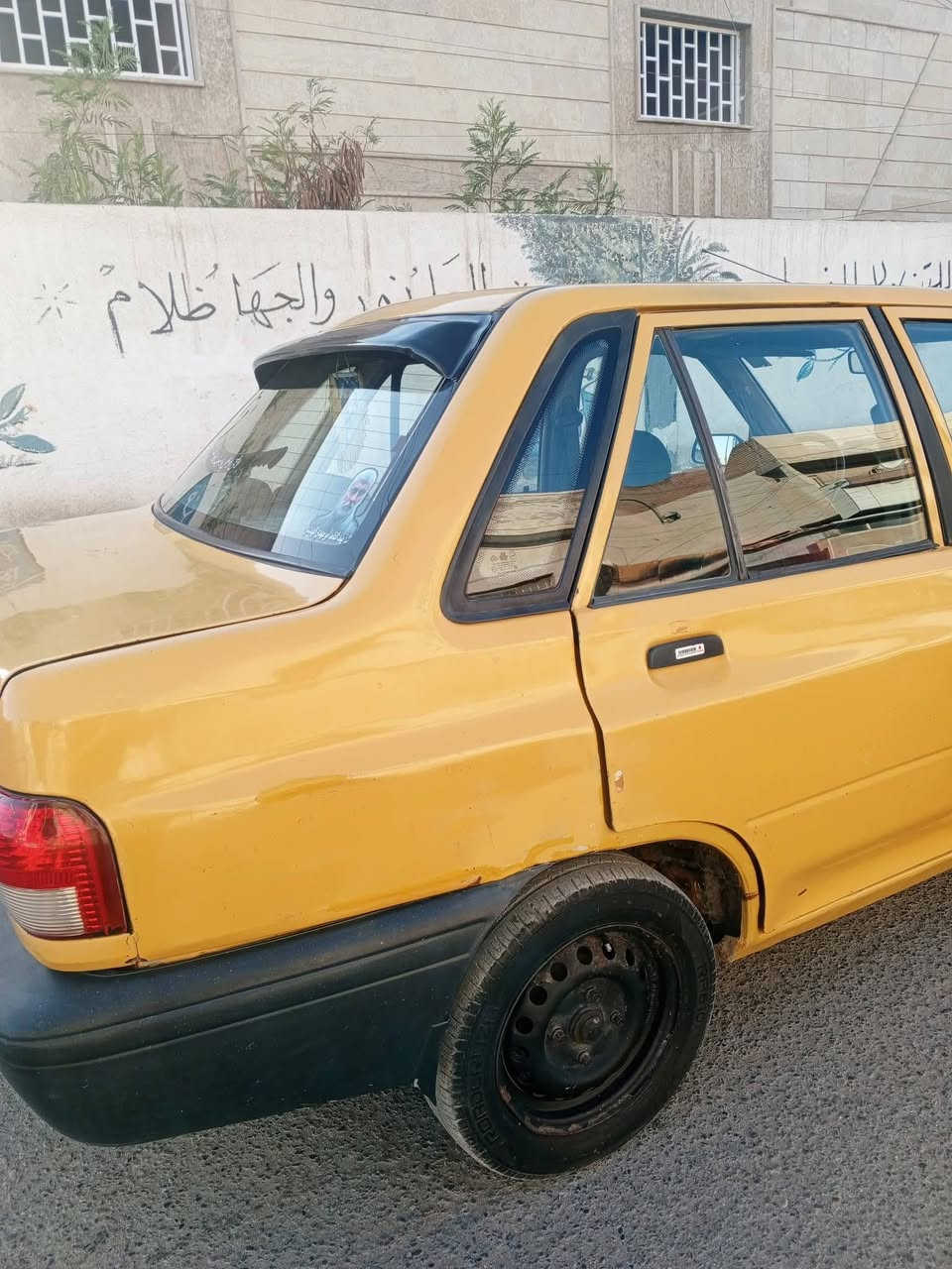 سلام عليكم
سايبه للبيع موديل 11 
سنويه بسمي 28 
محرك بي خيط تبخير وكير  
شواصي مكفوله 
غرفتها جديده 
كهربائيات كله شغاله كل نقص مابيها 
تحويل ثاني يوم واني خادم 
مصفره هيئه وغرامات 
السعر 16 وبيها مجال 
العنوان كربلاء حي العامل سوق الاخير. 
‏‪***********‬‏
