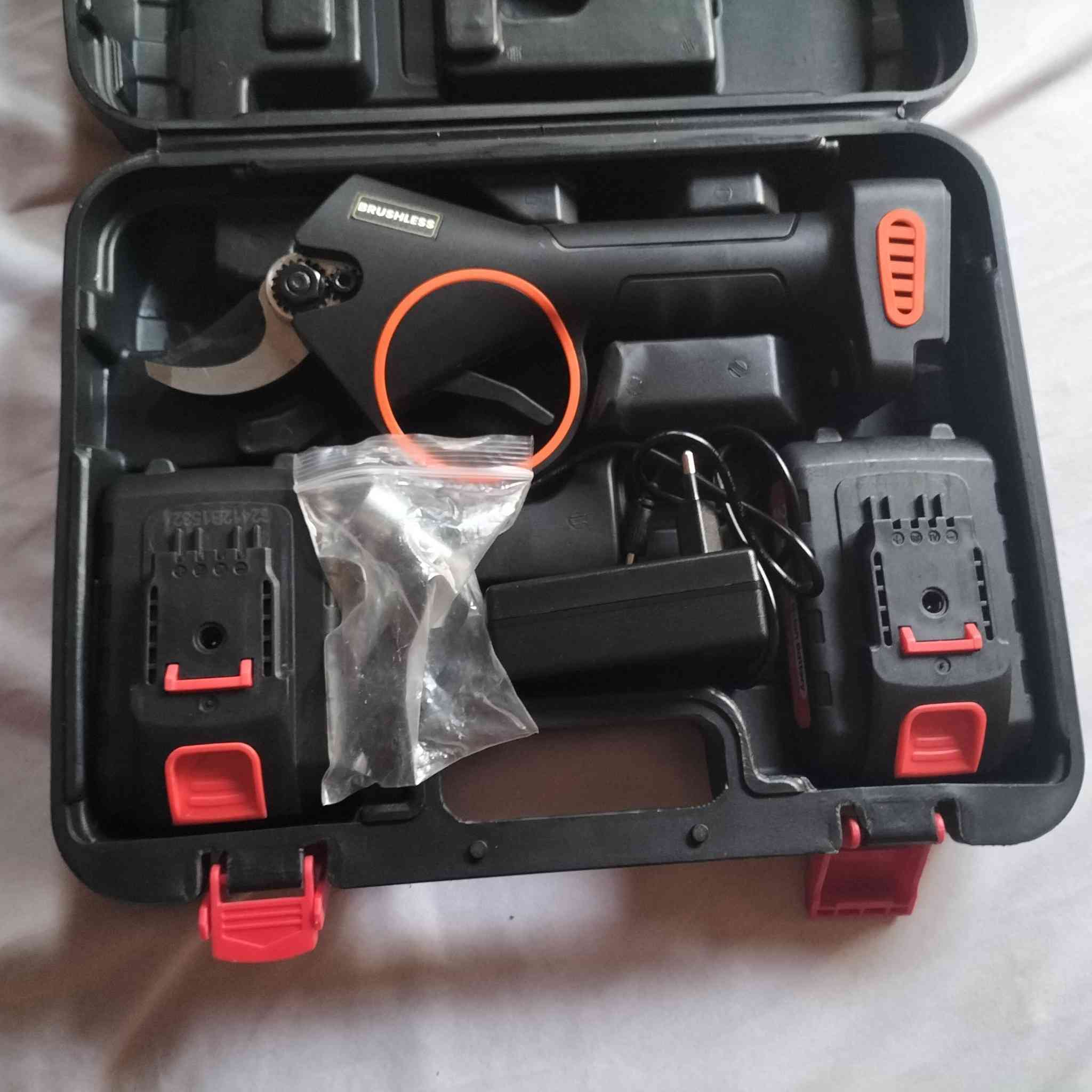 مقص تقليم شحن جديد كامل شغال بس بي شويه الغلاف البلاستك مفتوح مامئثر بي السعر 30الف


**إذا كنت صاحب هذا الإعلان وتريد حذفه لأي سبب، رجاءا أرسل رسالة إلى الدعم الفني**