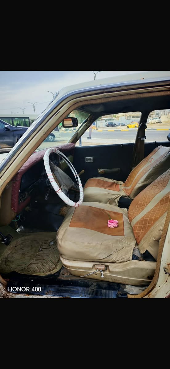 سلام عليكم
تويوتا كروان للبيع
موديل 79
رقم كركوك إنكليزي شرط تحويل 
عنوان بغداد

‏***********‏
