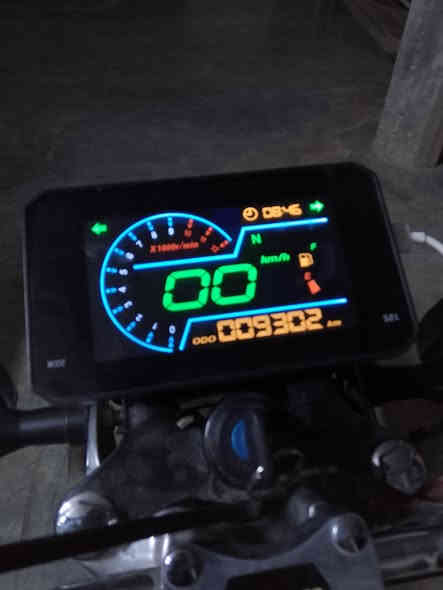 دراجة نامي تو برو 4 گير موديل 2025 نضيفة كلش مستخدمه شي قليل اوراق منفيس  الشركة وياها الدراجة بعد احلا من الصورة مابيها اي نقص السعر 700 بيها مجال قليل كلش مكاني ديالى جبارة ***********
