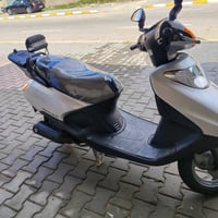 سبيسي ياباني صارله شهرين نازله من الرمبه مكفوله 07801392284
