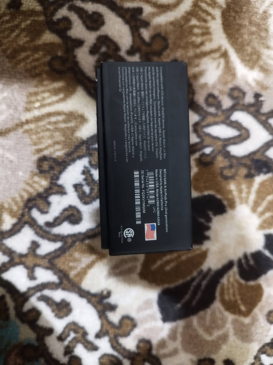 ايربود اصلي USAامريكي والله العظيم اصليه ظمان سنة كاملة استبدال سماعة ايربود برو( الامريكي ام العلم) تبحث  عن الاناقة و الجمال والجودة العالية و العزل ام جرسس

تشتكي من. الشحن فطلبك عندي افضل شحن
تشتكي من المكالمات فطلبك عندي 
شرط الفحص قبل الدفع 

✅سماعه ابل ايربود برو  
                 المواصفات نار 

**صوت ستيريو مجسم عالي الجوده
**خاصية GPS(للعثور على السماعه في حال فقدانها)
**شحن لاسلكي 
 ** مدة التشغيل  من 5 ساعات الى 7 
**خاصية تغير الاسم Rename 
**تعمل باللمس لرد المكالمات والتحكم بالاغاني 
**شحن سريع عن طريق كيبل ايفون = تايبسي
**تفتح نافذت تشغيل للايفون عند فتح الغطاء(pop up)
**ختومات +باركودات  
**متوافقه مع جميع الأجهزة 
**مختمه جميع الختومات على السماعه و الكارتون
**مقاومه للماء و الغبار و المطر


**إذا كنت صاحب هذا الإعلان وتريد حذفه لأي سبب، رجاءا أرسل رسالة إلى الدعم الفني**