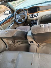 سياره ليفان 2013 لبيع سياره حلوه بيه نواقص تبريد حداديه نص عمر السعر 2...