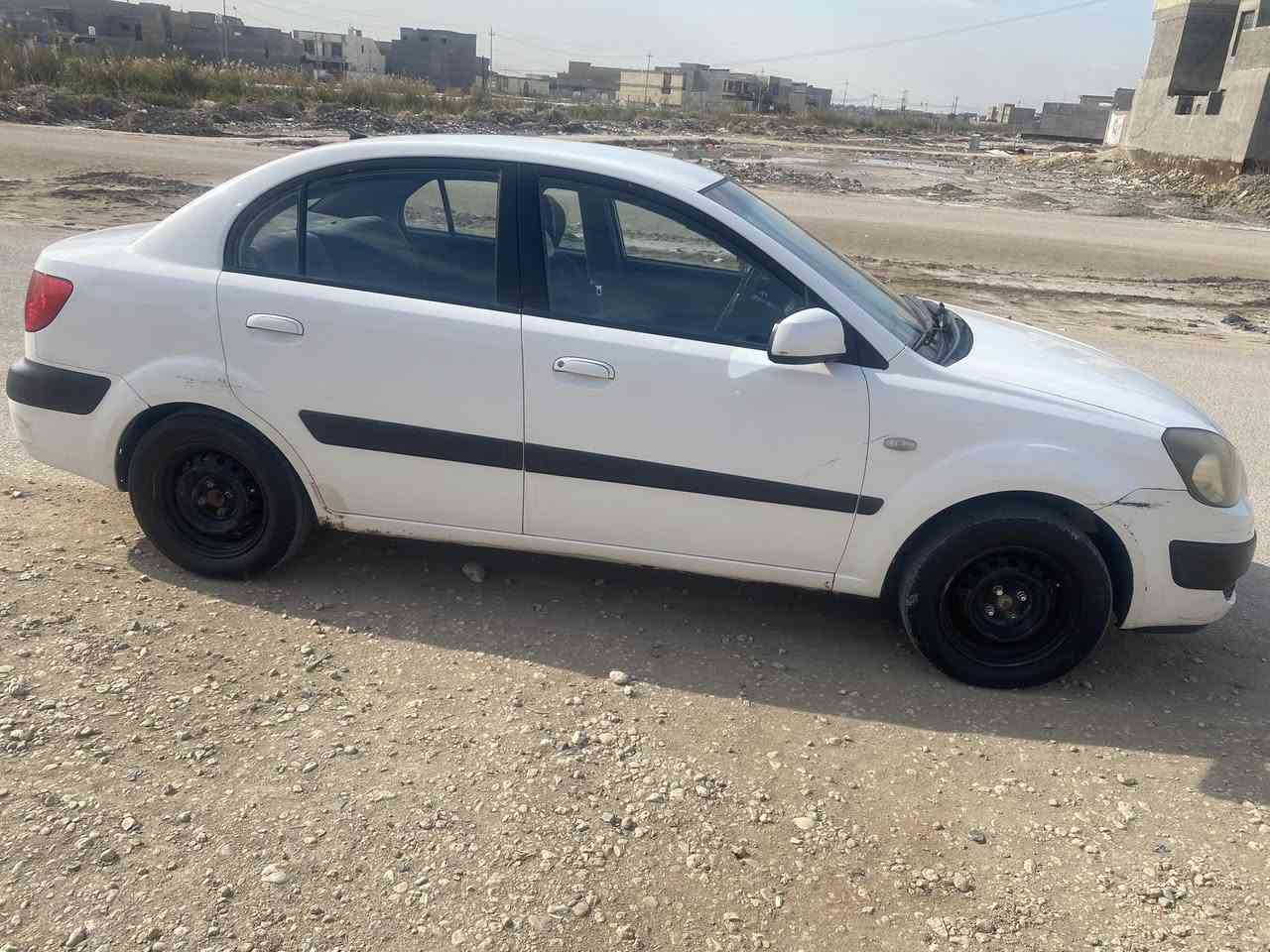 السلام عليكم
كيا ريو موديل 2008 السيارة اي نقص ما بيها

كير ومكينة وتبريد خير من الله  رقم بابل السيارة بأسمي احولك بأي وقت 

تخم تاير باتري جديد 

السعر 85 مكاني الحلة 

***********
