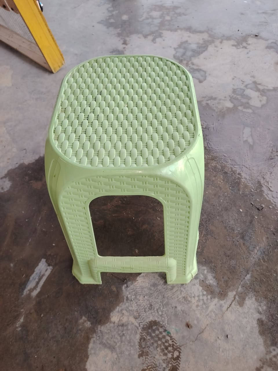 سلام عليكم شباب طبله عراقيه للبيع مستعمله شي قليل كلش نضيفات ٦٩ لوحده ٢٠٠٠ المكان بغداد ***********
