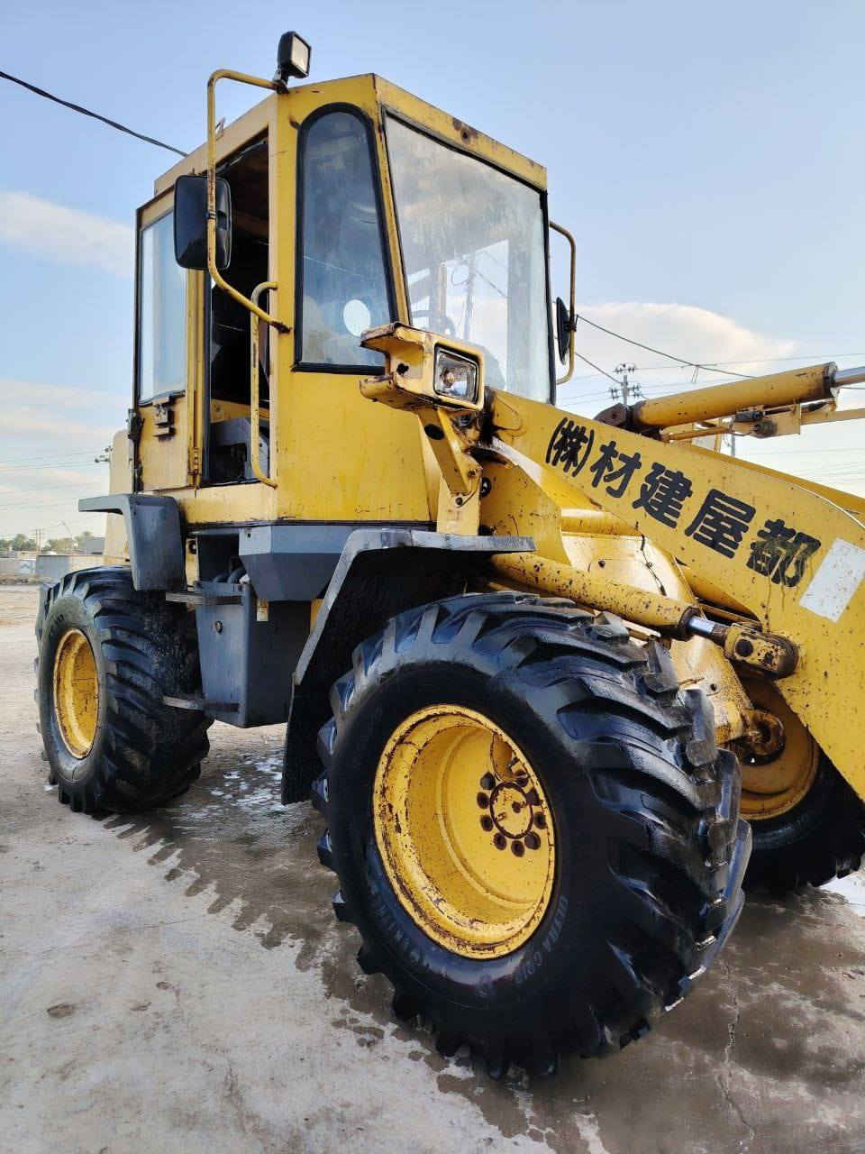 السلام عليكم من رخصة الادمن 
شفل كوماتسو
 حجم 80 
رقم قادسية-  شرط التحويل 
 موديل 1999
مكاني الديوانية قضاء عفك 
للاستفسار الاتصال على الرقم 
***********
***********
