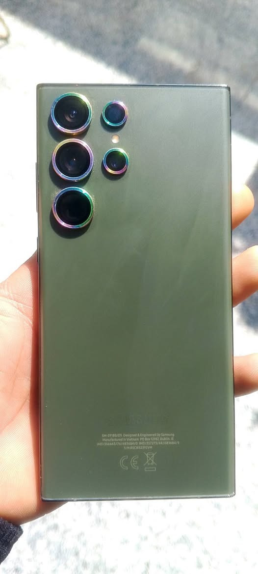 السلام عليكم
للبيع اس 23 الترا 
الجهاز ما مفتوح والله لعضيم
وما صارلي هوايه من اخذته
سعر الجهاز 800 وبيه مجال
الرقم للستفسار ***********
