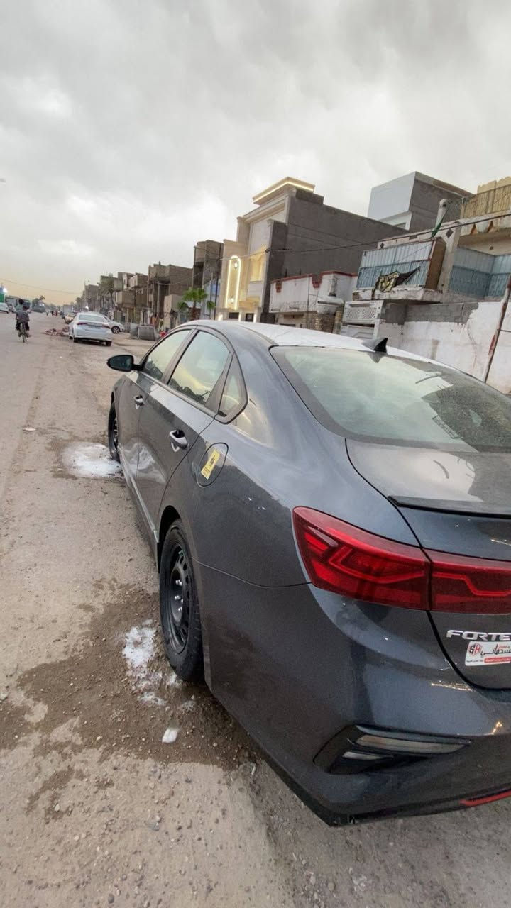 سلام عليكم كيه فورتي مديل 2021 جي   اي لاين                                             كشنات جي تي لاين
رادار امامي 
رادار خلفي
رادرات جانبيه بل مري
ابل كار بلي+ انرويد اوتو
دركه جي تي لاين
بصمه تشغيل+ ابواب وصندوك
اشاير بل مري الجانبيه
بكلايت خلفي لد
اسبايدر اصلي خلفي
الايت زنون اصلي
صندوك ذكي يفتح عند الاقتراب
تحديد مسار
اناره ترحيب
مانع تزحلق ونحدار
السعر 135وقابل للتفاوض
رقمي
سلام عليكم كيه فورتي مديل 2021 جي   اي لاين                                             كشنات جي تي لاين
***********
